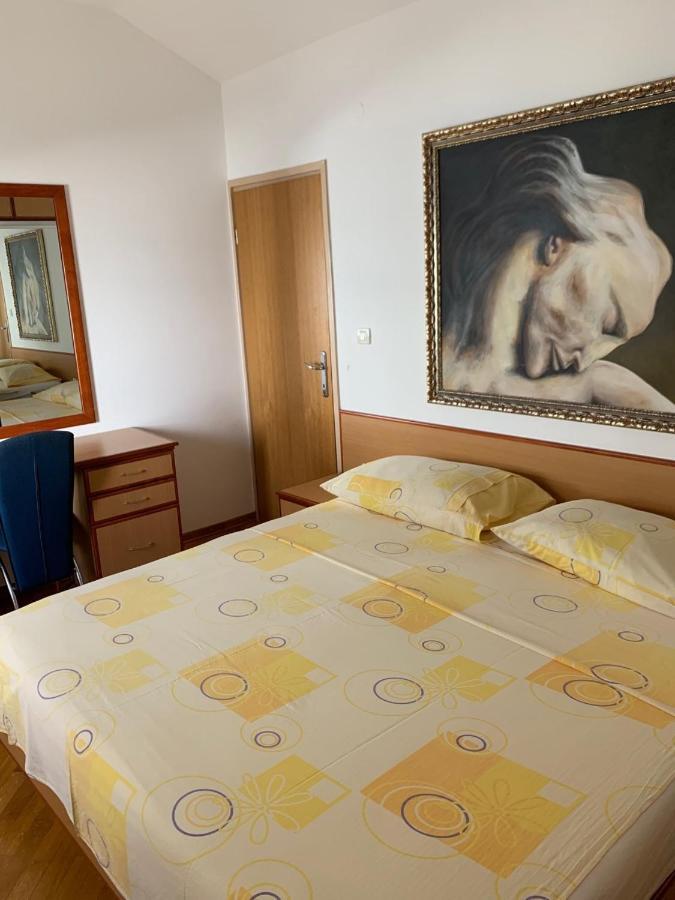 Apartments Epicentar Centar Baška Voda Buitenkant foto