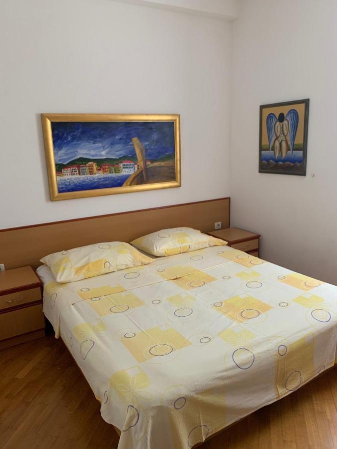 Apartments Epicentar Centar Baška Voda Buitenkant foto